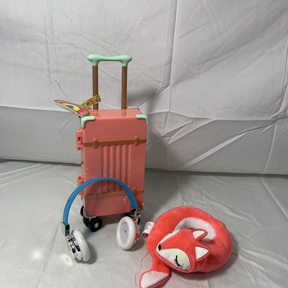 My Life Travel Doll Accessories Lot Suitcase, Earphones, Neck Pillow - Picture 1 of 11